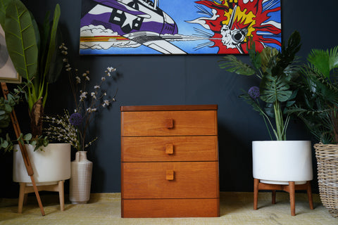 Timeless Mid-Century Oak Bedside Drawer