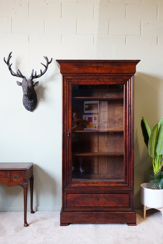 French Louis Philippe Cabinet in Flame Mahogany – France, c.1840
