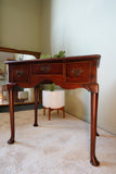 Victorian Queen Anne Style Lowboy in Figured Mahogany – United Kingdom, c.1880