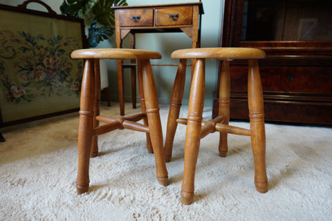 Howard R. Knott Chapel House Furniture Stools in Solid Oak – United Kingdom, Late 20th Century