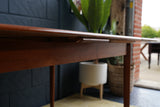 Vintage Danish Mid-Century Teak Extending Dining Table – Timeless Scandinavian Elegance