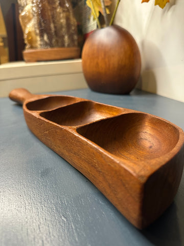 Mid-Century Danish Teak Leaf-Shaped Bowl — 1960s Three-Section Scandinavian Design