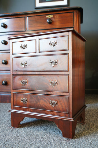 Antique Style Waltham Small Bedside Chest of Drawers Mahogany