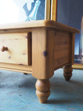 Pair of Pine Side/Lamp Tables with Drawer - erfmann-vintage
