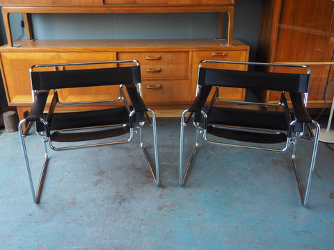 Reproduction Wassily Chairs Black Leather - 2 available 1980s - erfmann-vintage
