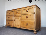Victorian Dresser Bottom/Sideboard in Pine - erfmann-vintage